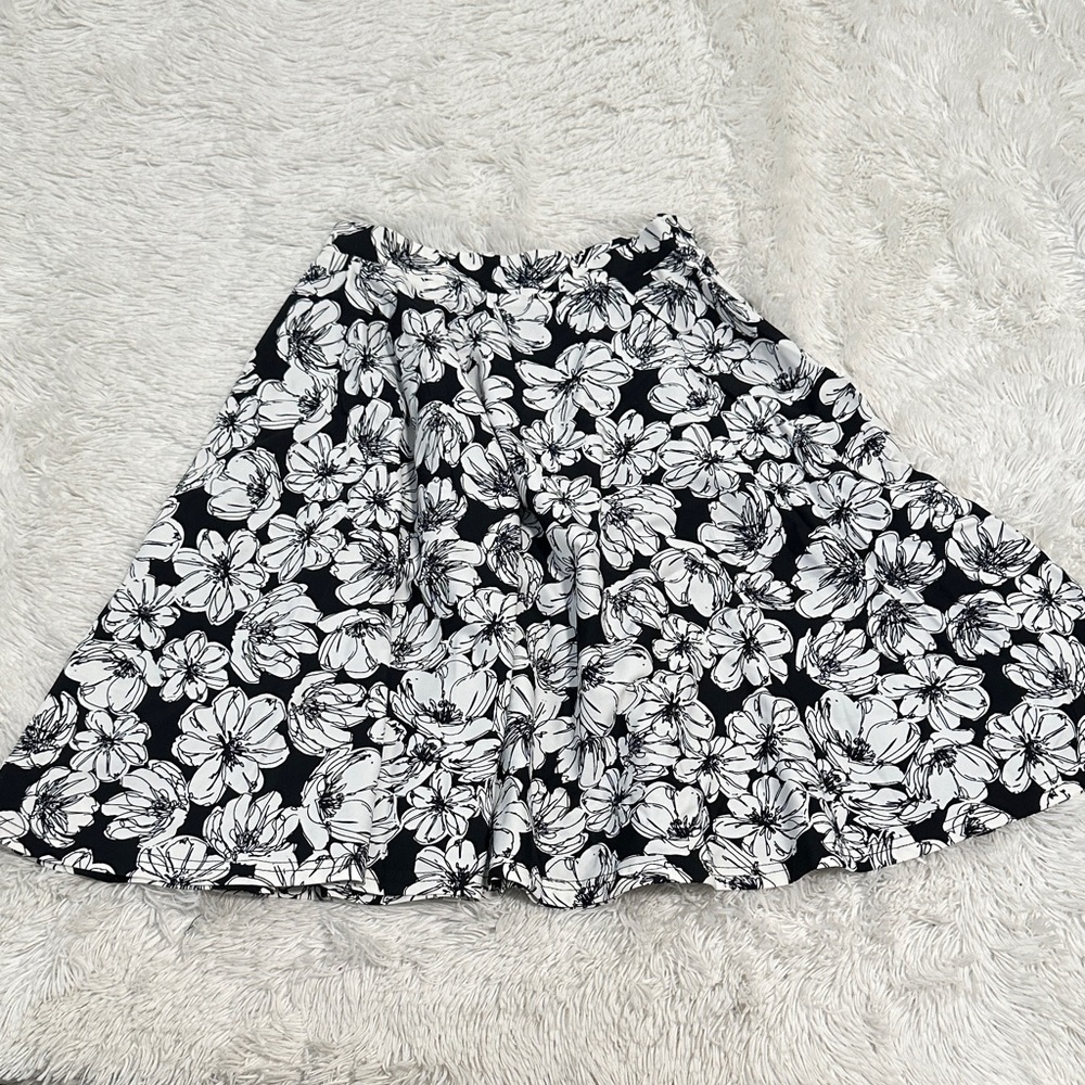 👒 NWT Aryeh Circle Skirt